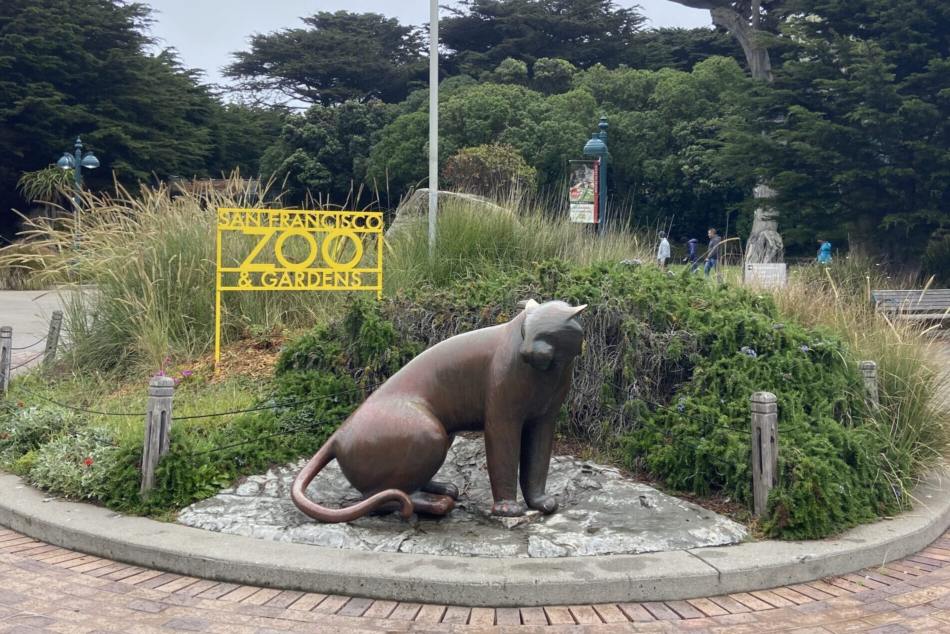 サンフランシスコ動物園の入り口の写真です