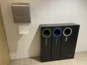お手洗いのペーパータオルの写真です